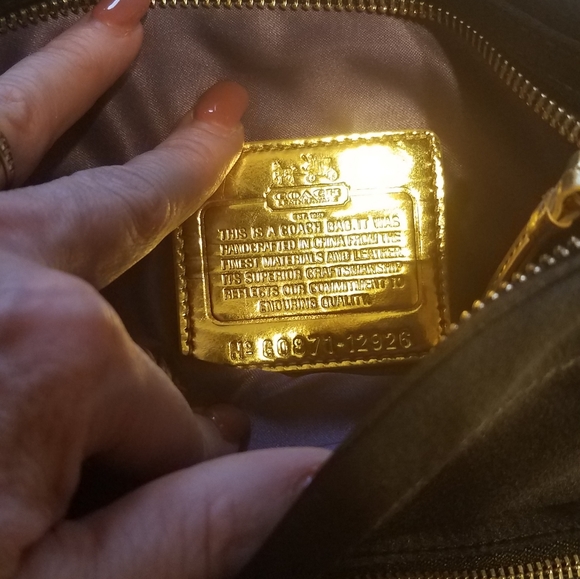 Handbag - Picture 4 of 9